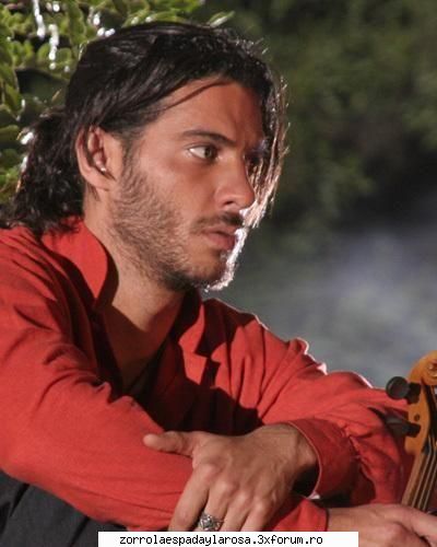 Poze Renzo - esmeralda - Erick Elias - Renzo